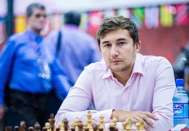 Enxadrista russo Sergey Karjakin é suspenso por seis meses