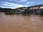 Chuva deixa desabrigados em cidades do Vale do Paraíba