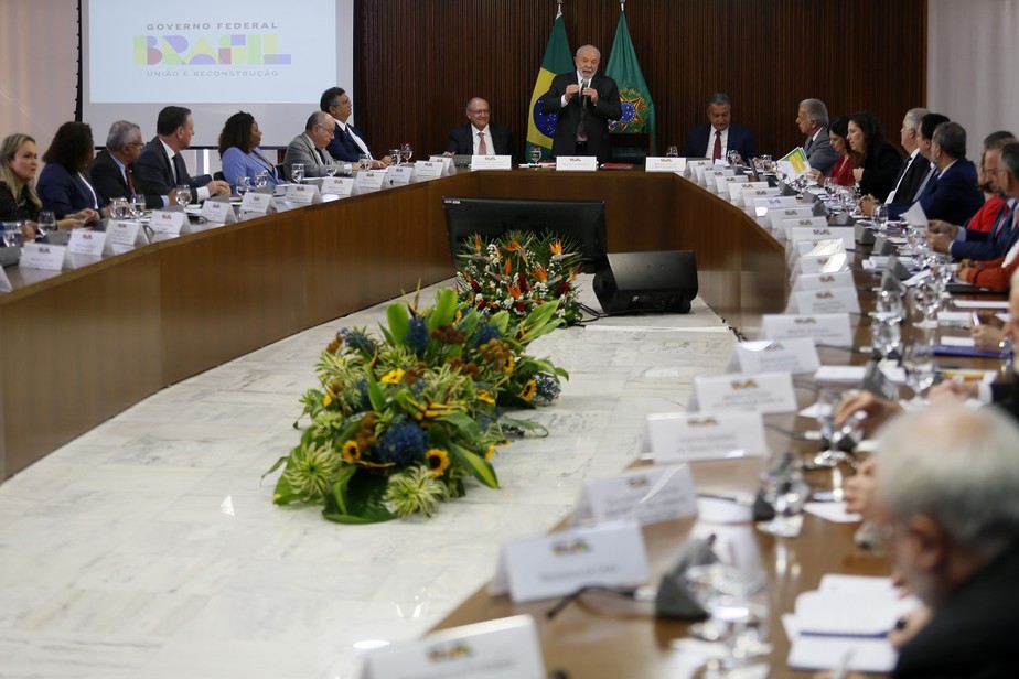 O presidente Luiz Inácio Lula da Silva comanda reunião ministerial