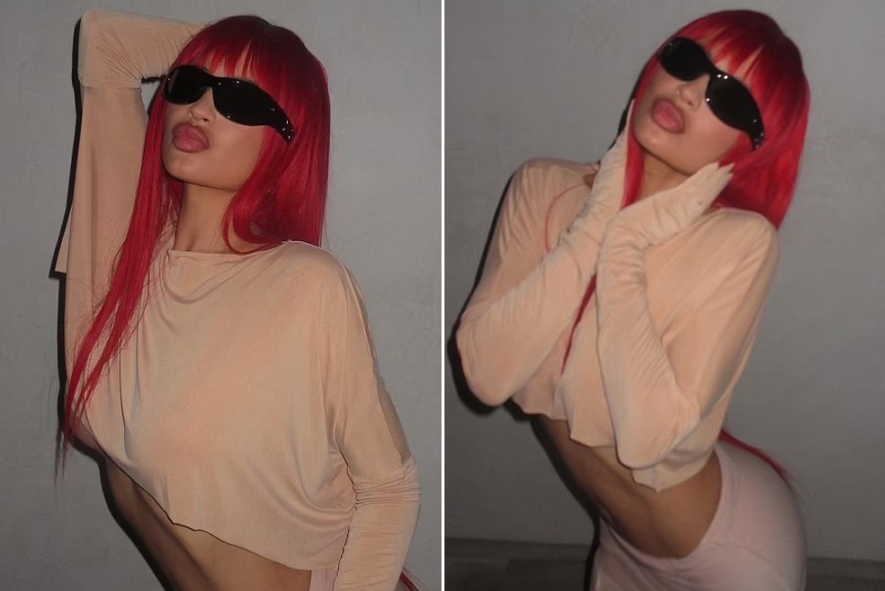 Kylie Jenner posando de peruca vermelha e fazendo caras e bocas — Foto: Instagram