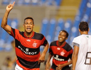 Hernane comemora, Flamengo x Resende (Foto: Alexandre Vidal/Fla Imagem)