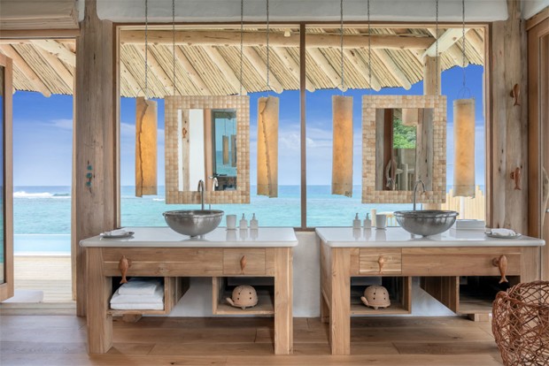 Deborah Secco escolhe o resort Soneva Fushi para seguir com as férias nas Ilhas Maldivas (Foto: Reprodução / Soneva Fushi)