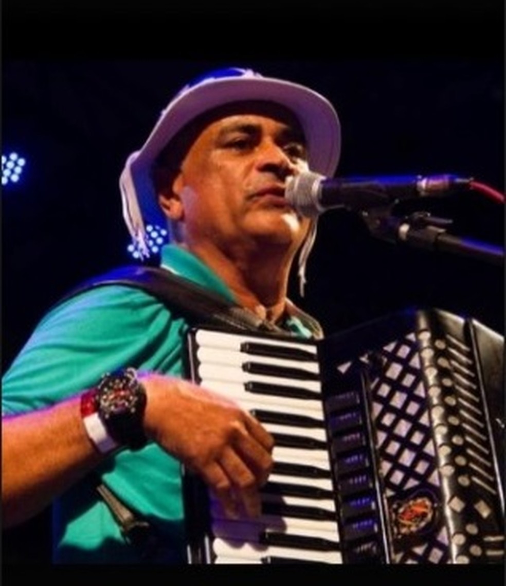 Cantor Lula Sabiá se apresenta no Benedito Bentes, em Maceió, nesta sexta-feira (17) — Foto: Reprodução/Instagram