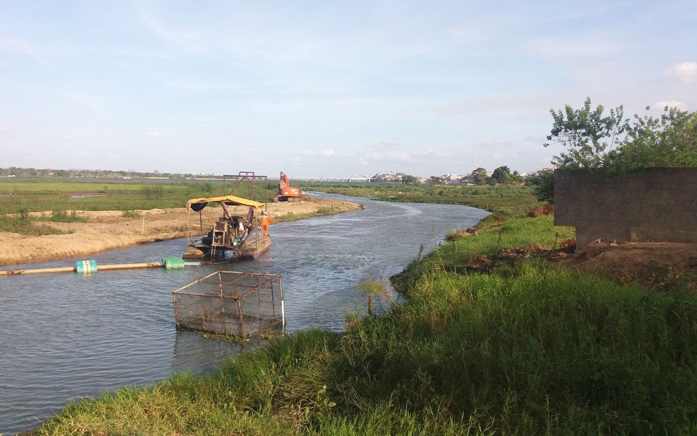 Obra de dragagem  (Foto: Ascom/Codevasf)