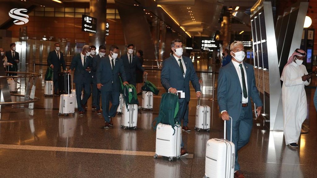 Delegação do Palmeiras desembarcando em Doha — Foto: Supreme Committee