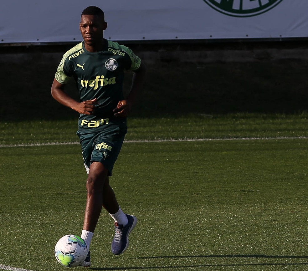 Palmeiras testa elenco para Covid e deve ganhar retorno de Patrick de Paula