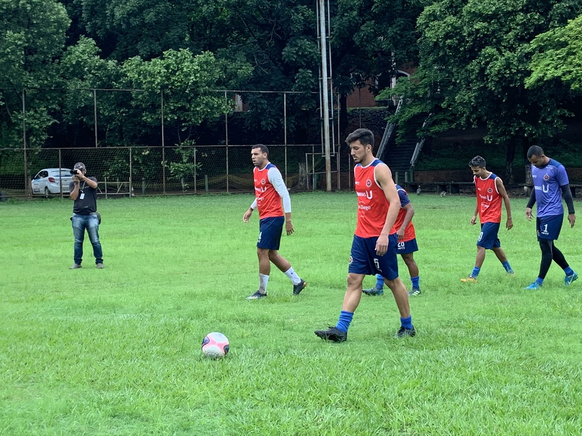 Com baixa na zaga do Ipatinga, Zé Leandro diz estar preparado para ser titular contra o Athletic