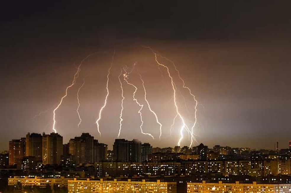 Cobertura oferecida por seguradoras previne problemas causados por fenômenos naturais (Foto: Shutterstock)