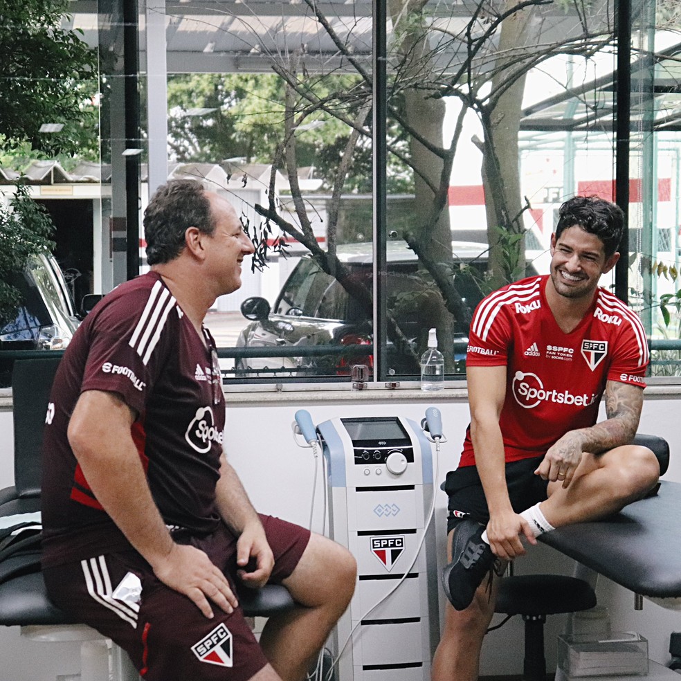 Cabe no time? Alexandre Pato vai ao CT do São Paulo e fará parte de recuperação de cirurgia