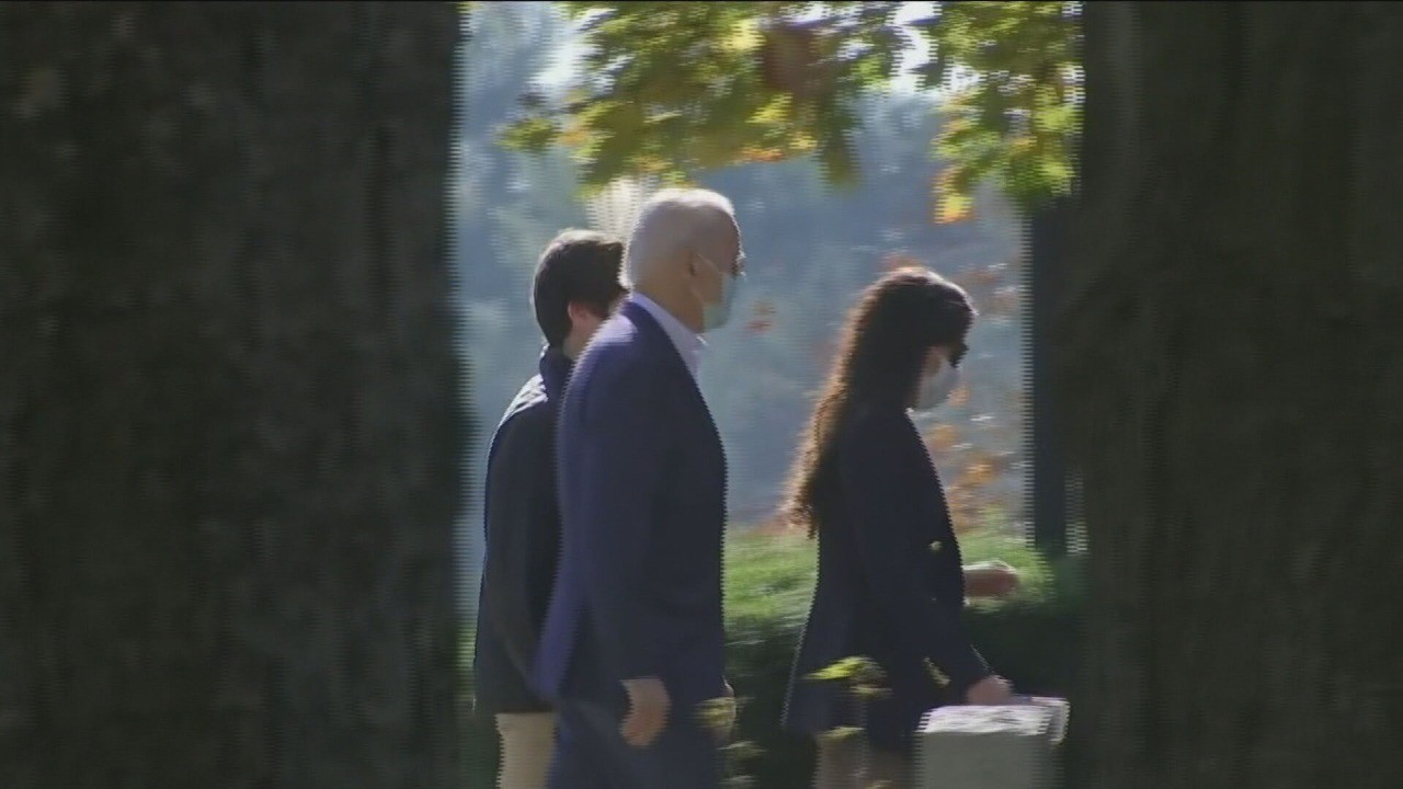 Biden vai à missa com a família na cidade de Wilmington, em Delaware