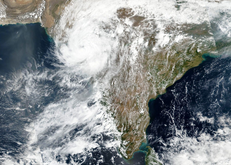 ap21139114004191 Outro ciclone ameaça a Índia; Tauktae deixou 110 mortos