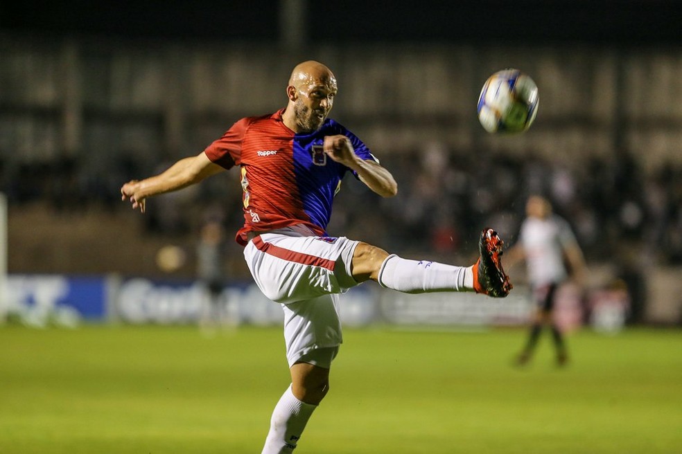 Ã?der Sciola ainda nÃ£o estÃ¡ 100% fisicamente, mas voltou a jogar pelo ParanÃ¡ â?? Foto: ParanÃ¡ Clube