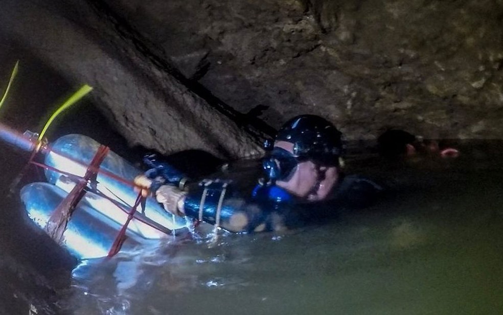 O dinamarquês Claus Rasmussen é um experiente mergulhador (Foto: Reprodução/Facebook.com/mikko.paasi.3)