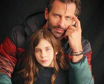 Henri Castelli posa com a filha, Maria Eduarda (Foto: Instagram/Divulgação)