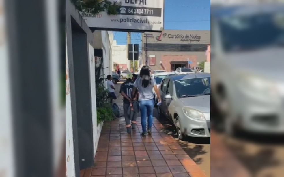 Polícia Civil prende homem suspeito de estuprar criança após menina entregar desenho relatando o abuso para a professora em Itumbiara, em Goiás — Foto: Reprodução/TV Anhanguera