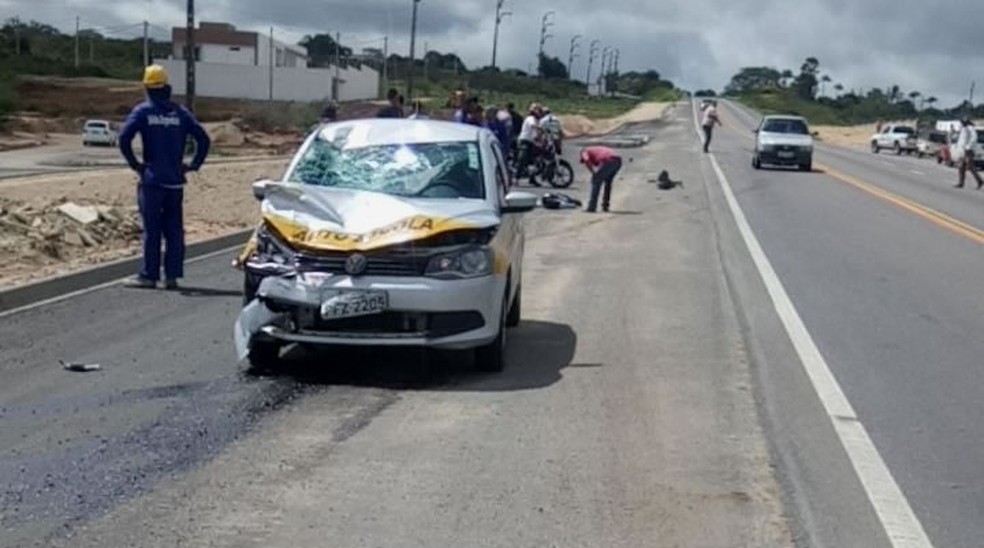 Acidente aconteceu na BR-423 em Garanhuns (Foto: Divulgação/Polícia Rodoviária Federal)