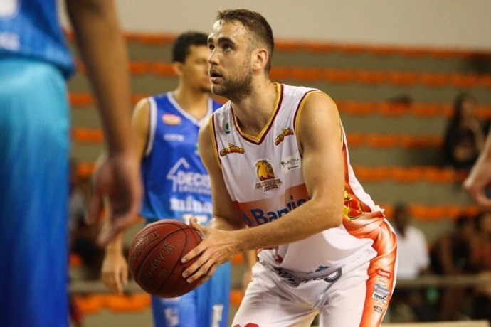 Arthur Bernardi Caxias do Sul (Foto: Luiz Pires/LNB)