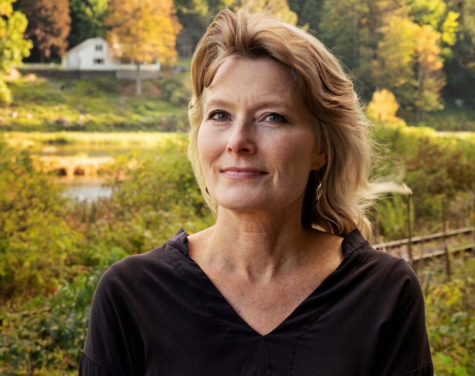 Jennifer Egan ‘Ler é um ato de resistência, mesmo em telas’, diz