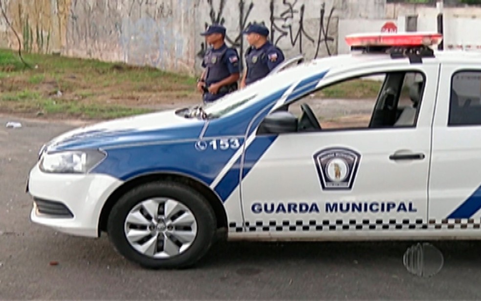 A&ccedil;&otilde;es da Guarda Civil, Pol&iacute;cia Militar e Departamento de Posturas resultaram em multas por desrespeito a Lei do Sil&ecirc;ncio em Mogi das Cruzes &mdash; Foto: Reprodu&ccedil;&atilde;o/TV Di&aacute;rio