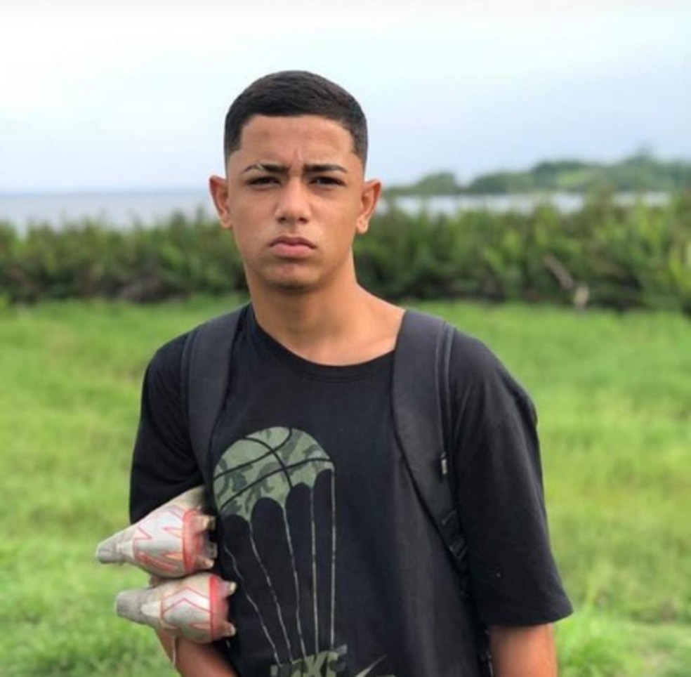Dyogo Coutinho, de 16 anos, morreu durante operação da PM em Niterói.  — Foto: Reprodução/Redes Sociais 
