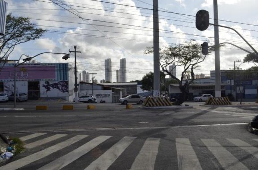 Novo cruzamento na Bernardo Vieira dará acesso direto ao bairro do Alecrim a partir desta quarta-feira em Natal — Foto: João Maria Alves