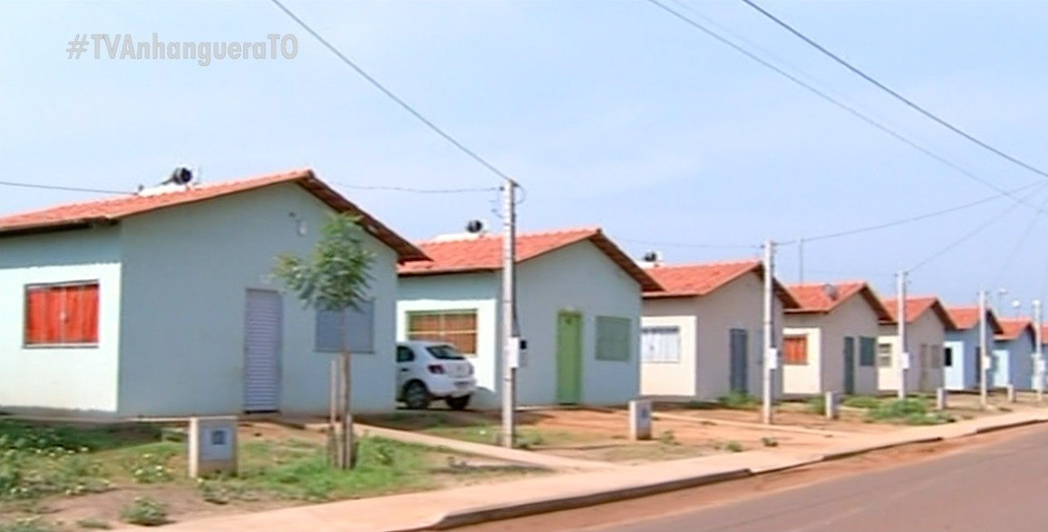 Funcionários públicos são processados suspeitos de 'cobrar' R$ 5 mil por casas populares em Araguaína