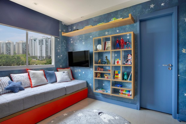 Décor do dia: quarto infantil com decoração espacial (Foto: MCA Estúdio/Divulgação)