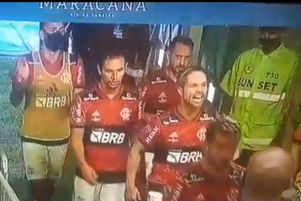 Flamengo Fluminense Diego bronca Gabigol — Foto: Reprodução/Cariocão TV