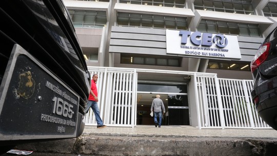 Seis anos de impunidade: conselheiros do TCE-Rio presos em operação continuam ganhando salários 