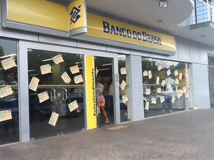Bancos estão em estado de greve há uma semana (Foto: Bianca Zanella/Divulgação)
