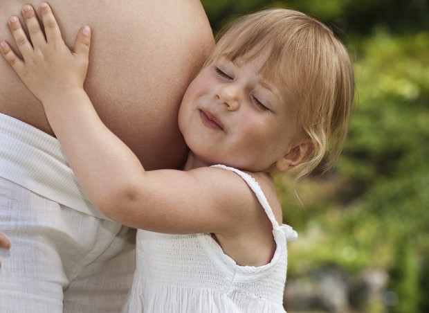 barriga; gravida; segundo filho; criança; ciúme (Foto: Thinkstock)