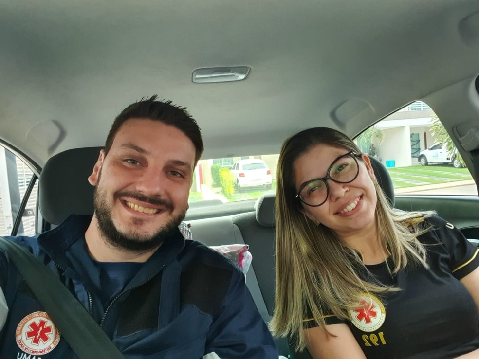 Para Ficar Junto No Dia Dos Namorados Casal De Medicos Concilia Plantao No Ac Ajudar Os Outros Acre G1