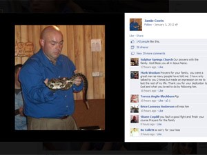 Pastor que usava cobras em cultos morre ao ser picado nos EUA