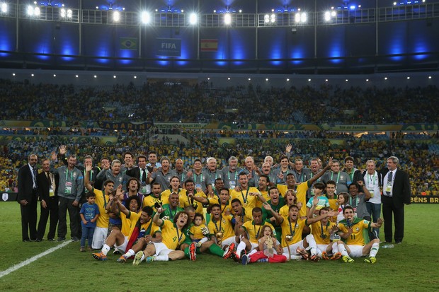 Seleção brasileira campeã da Copa das Confederações 2013 (Foto: Getty Images)
