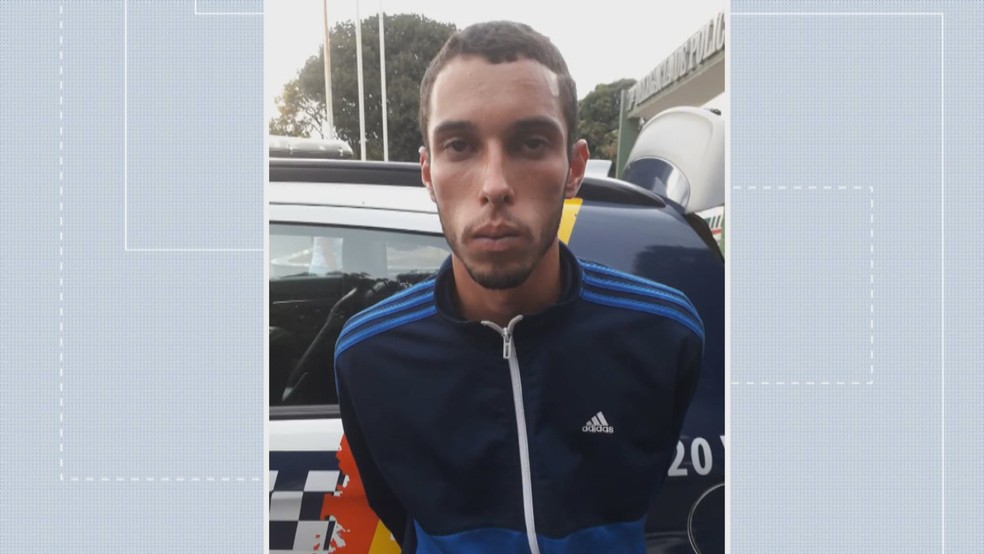 Ítalo Henrique Freitas Lopes, 20 anos, foi preso por roubo — Foto: PMDF/Divulgação