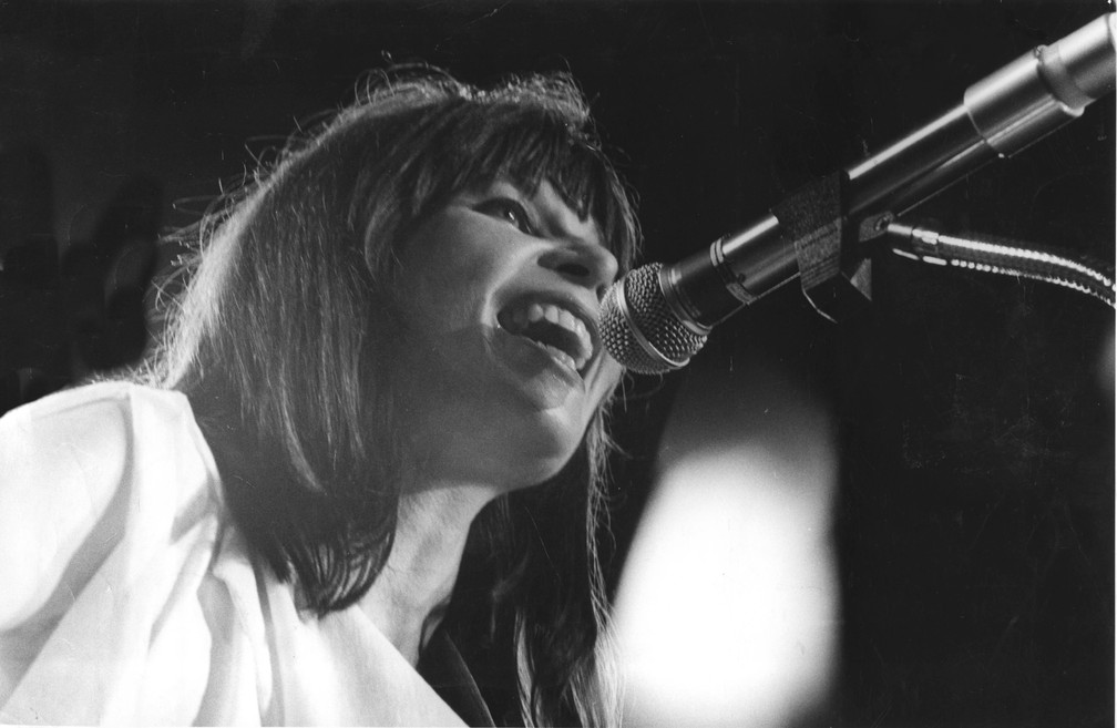 A cantora e compositora Rita Lee durante show em sua carreira solo em novembro de 1981, em São Paulo — Foto: Claudine Petroli/Estadão Conteúdo/Arquivo