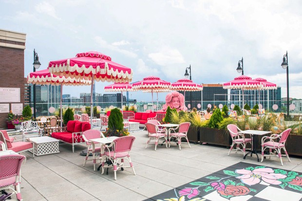Hotel tem temática country com ar vintage e muito rosa  (Foto: Divulgação)