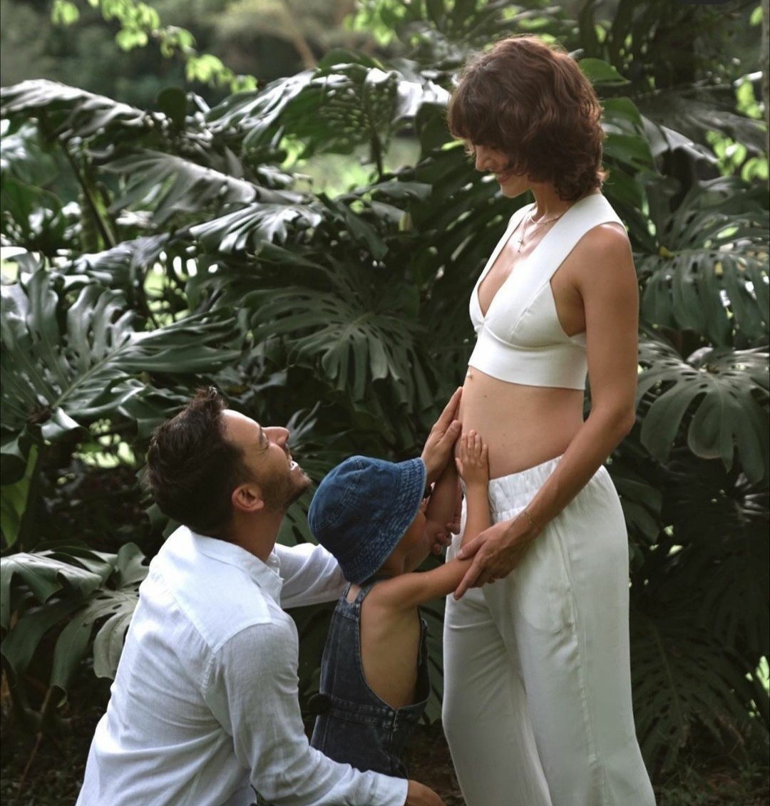 Junior Lima e Mônica Benini anunciam gravidez  (Foto: Reprodução / Instagram )