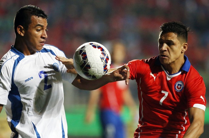 Chile x El Salvador - amistoso em Rancagua (Foto: AP)