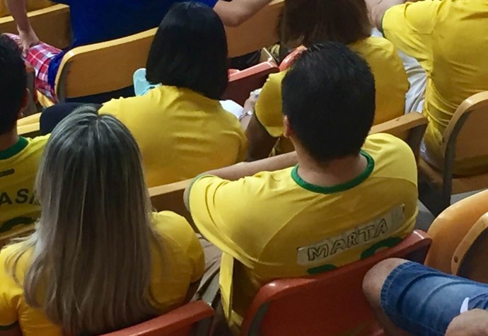 Torcedor Manaus camisa Marta Neymar (Foto: Globoesporte.com) Torcedor Manaus camisa Marta Neymar (Foto: Globoesporte.com)