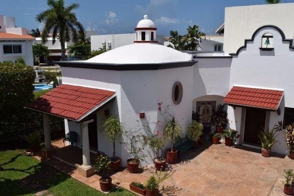 A casa em Cancún do ator Roberto Gómez Bolaños (1929-2014), intérprete do personagem Chaves, foi colocada à venda por US$ 2 milhões (Foto: Divulgação)