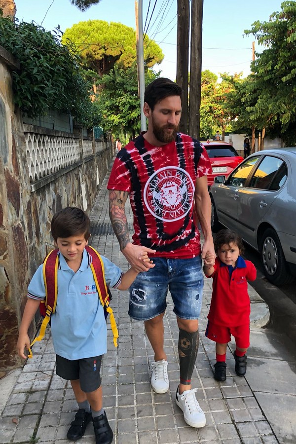 Messi e os filhos (Foto: Instagram/Reprodução)