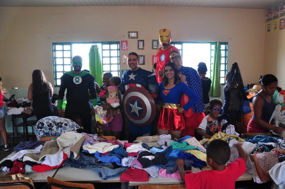 Projeto Heróis da Saúde fez ação social em Samambaia — Foto: Divulgação