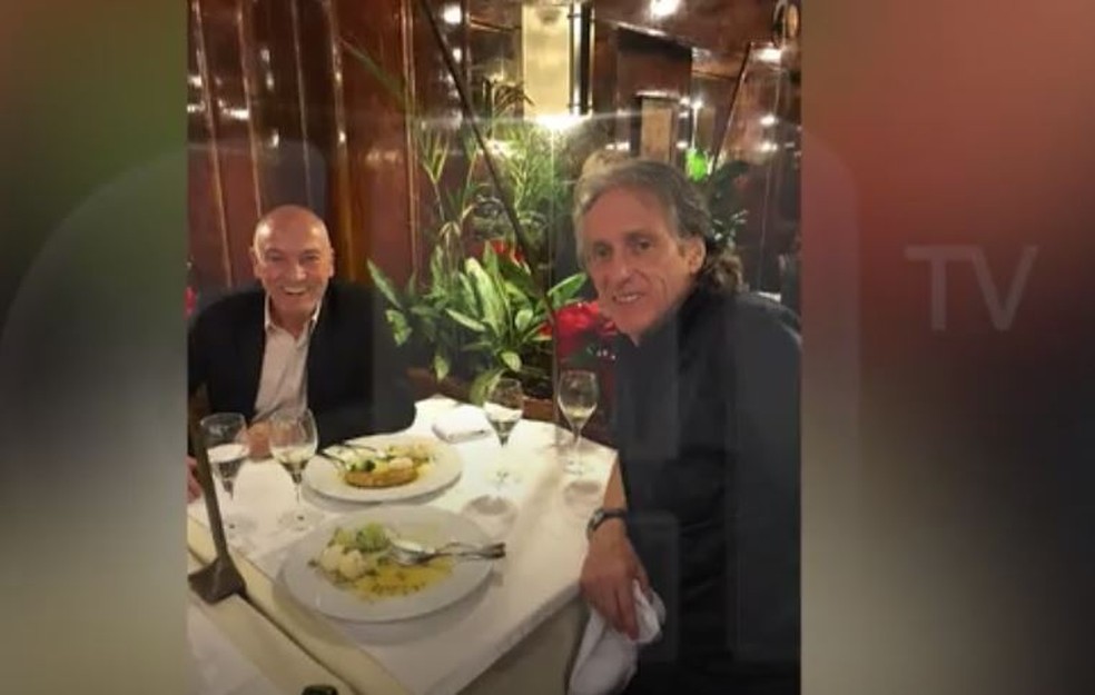 Jesus e Jesualdo em almoço em Portugal — Foto: Reprodução/CMTV