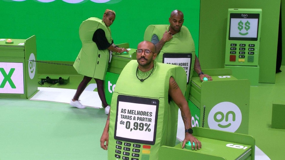 BBB 23 - Aline Wirley e Ricardo discutem durante Prova do Líder: 'Convencido demais' — Foto: Globo