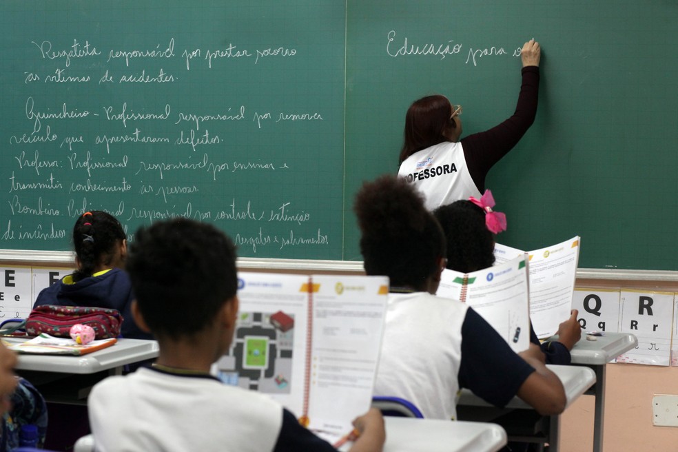 Programa Caminhos para a Cidadania atende alunos da rede pública municipal — Foto: Luciano Coca
