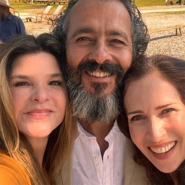 Cristiana Oliveira, Marcos Palmeira e Ingra Lyberato (Foto: Reprodução / Instagram)