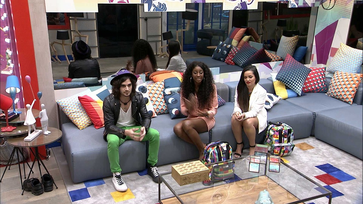 Camilla de Lucas justifica por que deve vencer o BBB21 ...