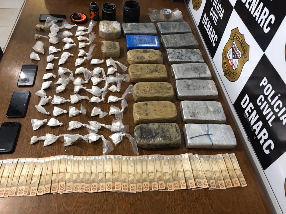 Droga e dinheiro apreendidos na Opera&ccedil;&atilde;o Norte â Foto: Divulga&ccedil;&atilde;o/Pol&iacute;cia Civil (Foto: Foto: Divulga&ccedil;&atilde;o/Pol&iacute;cia Civil)