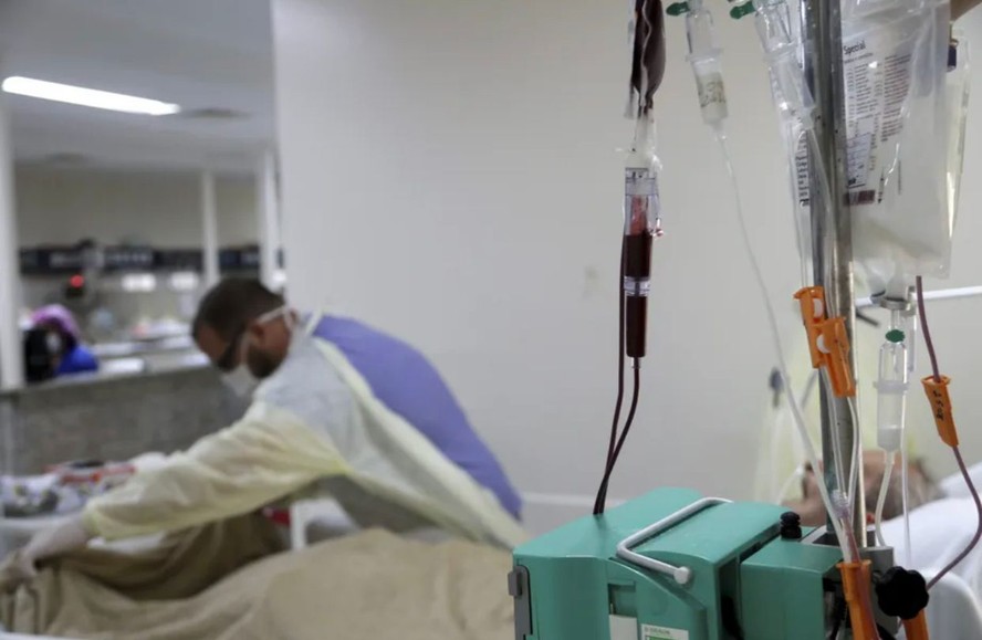 Piso enfermagem: hospitais  pedem   solução para o setor privado de saúde, após Lula aprovar aumento para o setor público